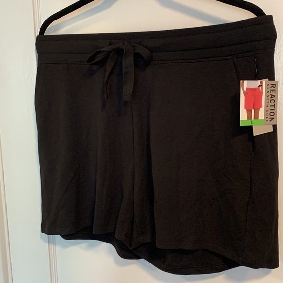 New with Tags Kenneth Cole Reaction Black Drawstring Shorts with Pockets Large - Picture 2 of 6